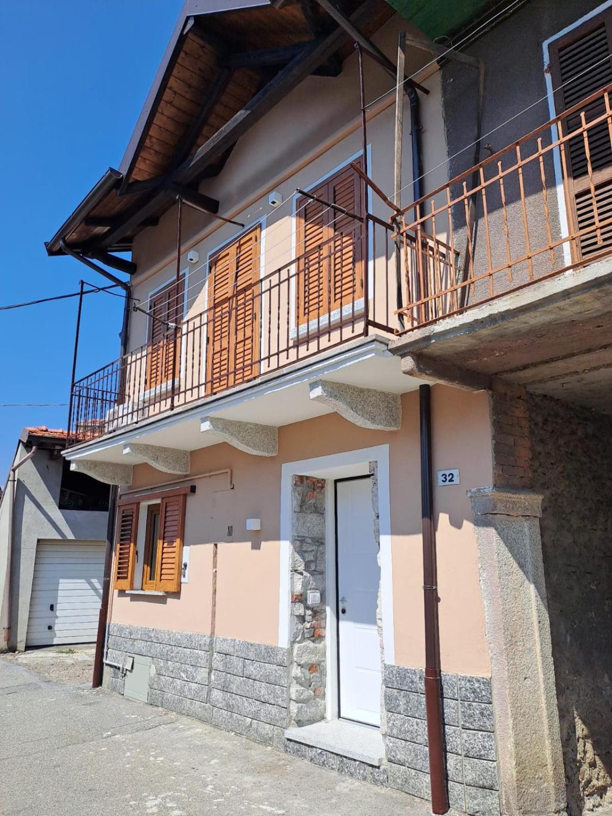 Stone House Villa San Maurizio D'opaglio Luaran gambar